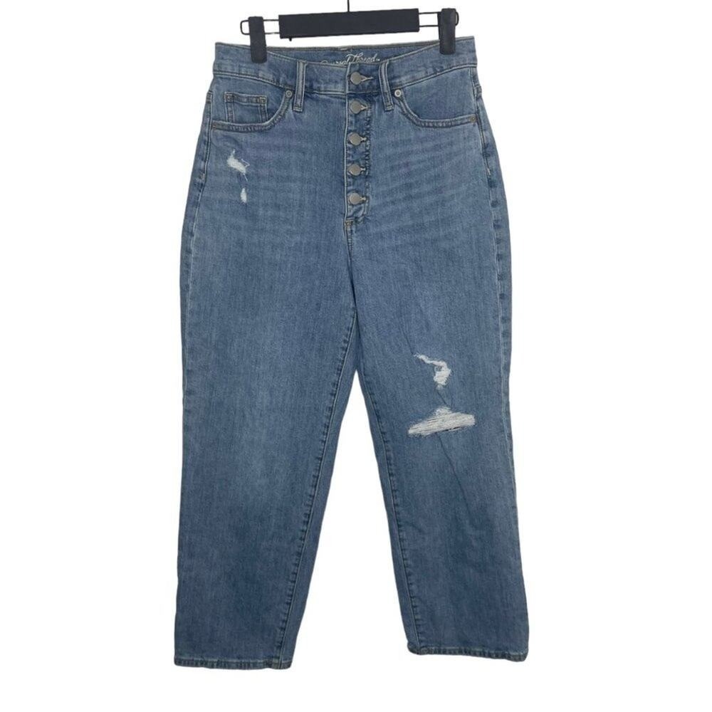 Universal Thread Vintage Straight High Rise Distressed Button Fly Jeans 8/29R